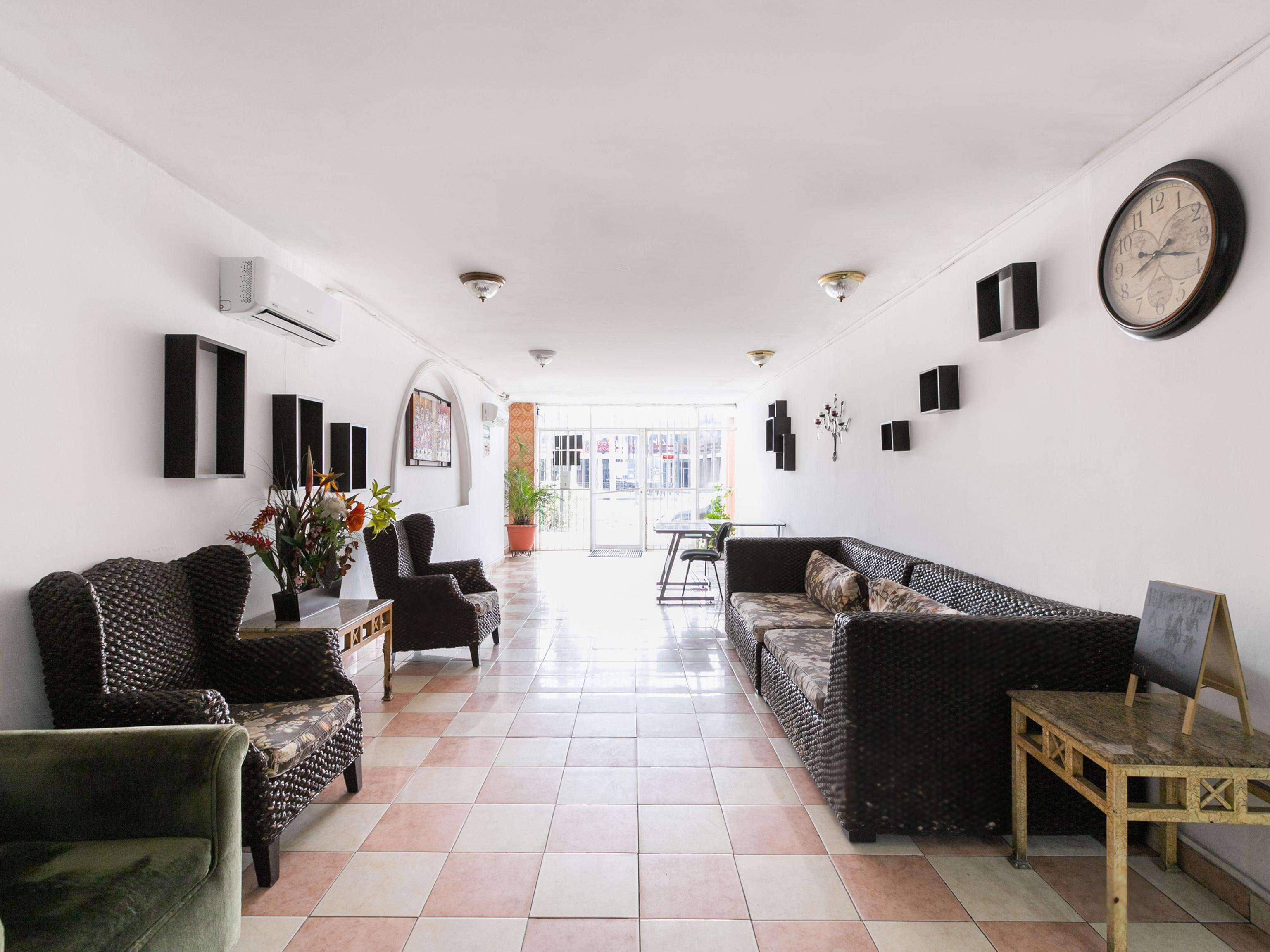 Capital O Zona Dorada Inn, Mazatlán Extérieur photo