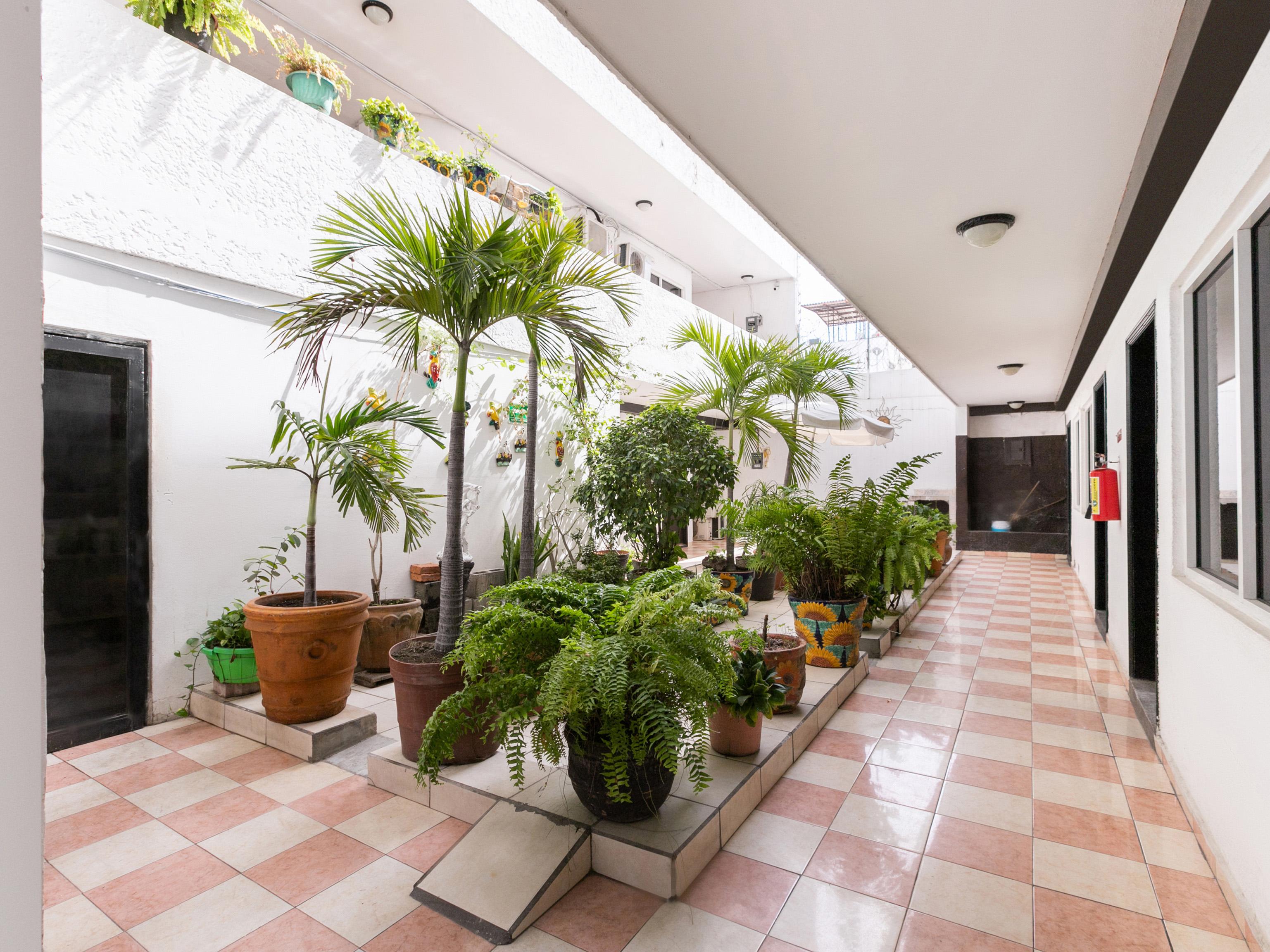 Capital O Zona Dorada Inn, Mazatlán Extérieur photo