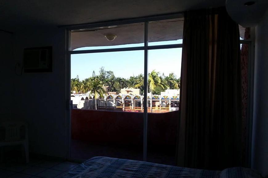 Capital O Zona Dorada Inn, Mazatlán Extérieur photo
