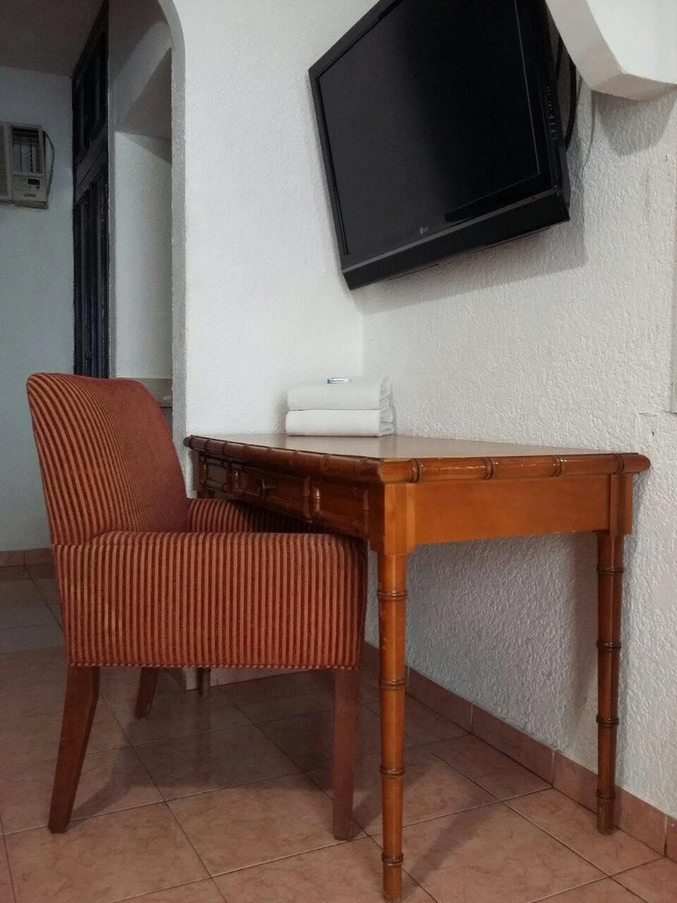 Capital O Zona Dorada Inn, Mazatlán Extérieur photo