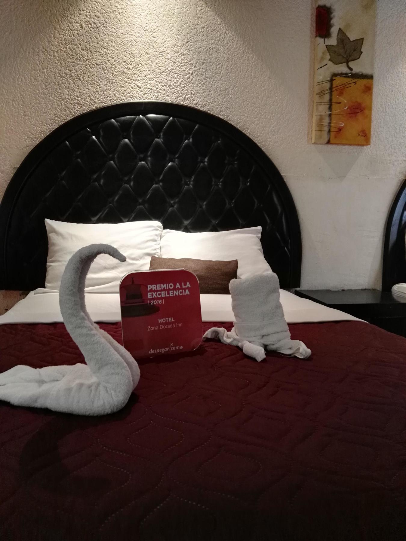 Capital O Zona Dorada Inn, Mazatlán Extérieur photo
